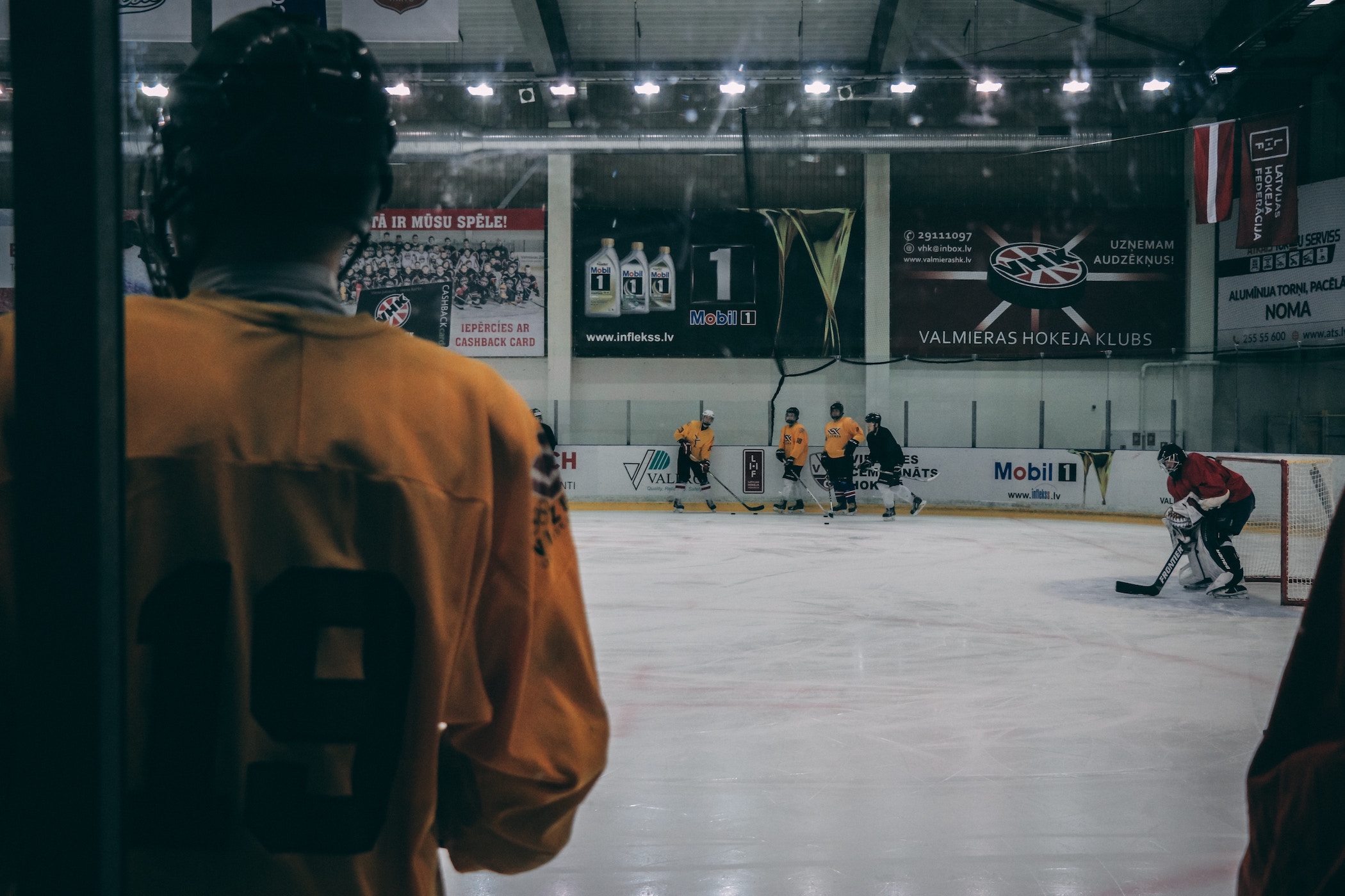 Slapshot-Hockey-2